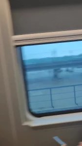 高铁上口交，卧槽，玩的刺激啊